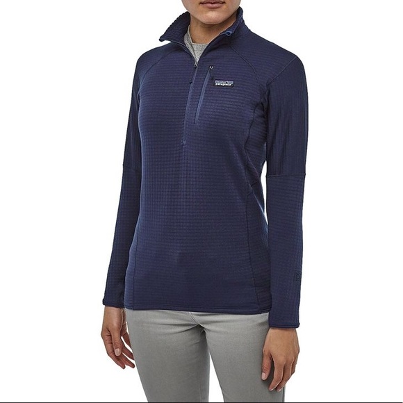 Patagonia Tops - Patagonia R1 navy half-zip fleece pullover